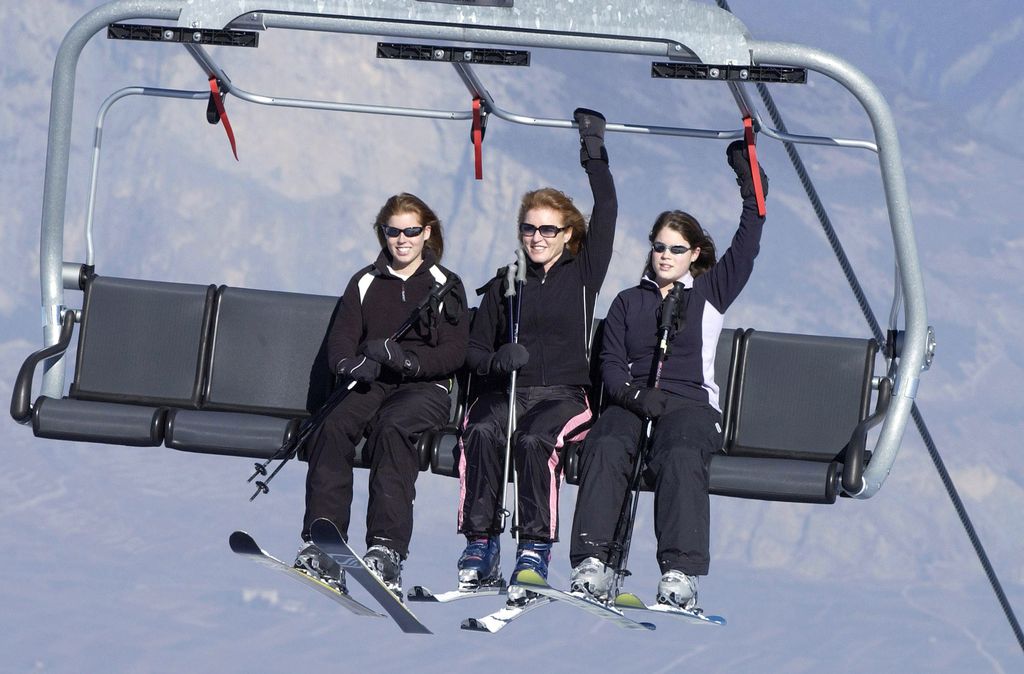 sarah ferguson beatrice and eugenie on a ski lift