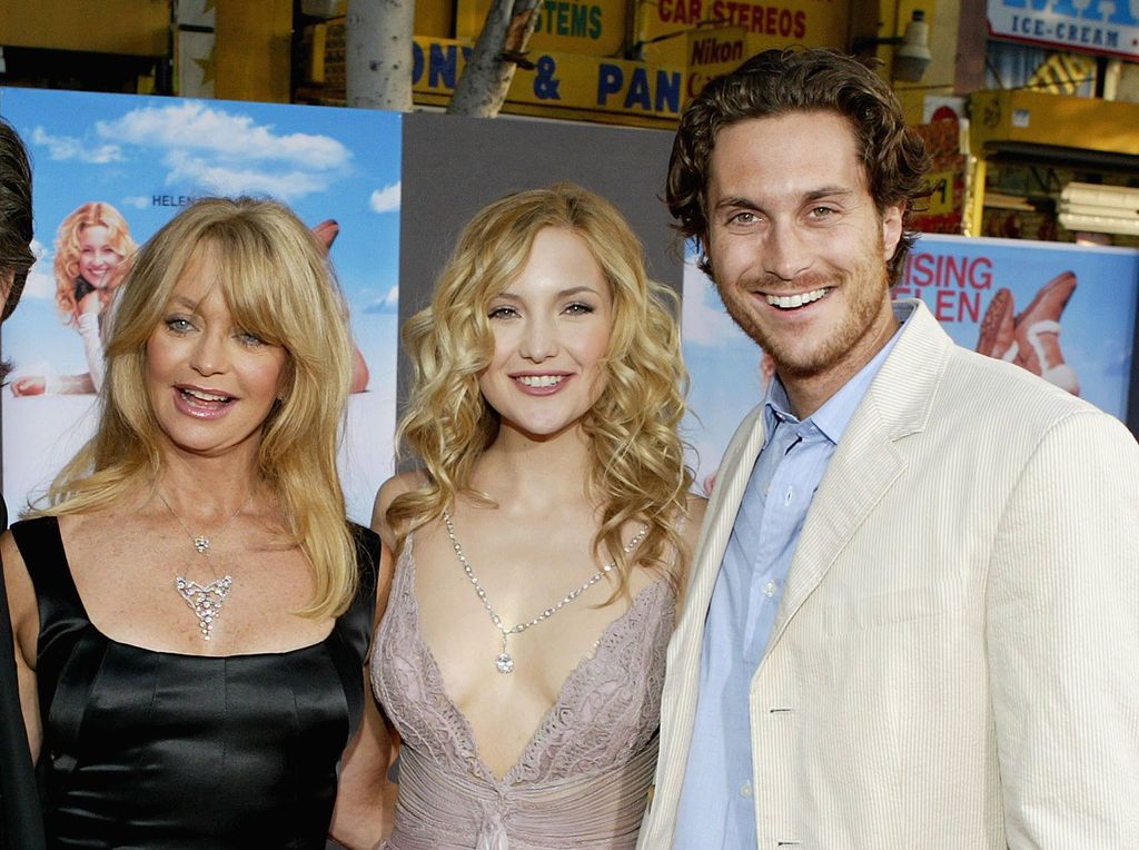 Kurt Russell, Goldie Hawn, Kate Hudson, and Oliver Hudson attend the film premiere of the romantic comedy "Raising Helen"