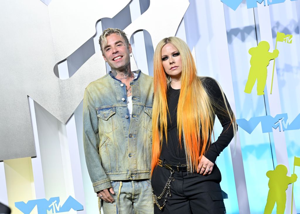Avril and Mod Sun at the 2022 MTV Video Music Awards 