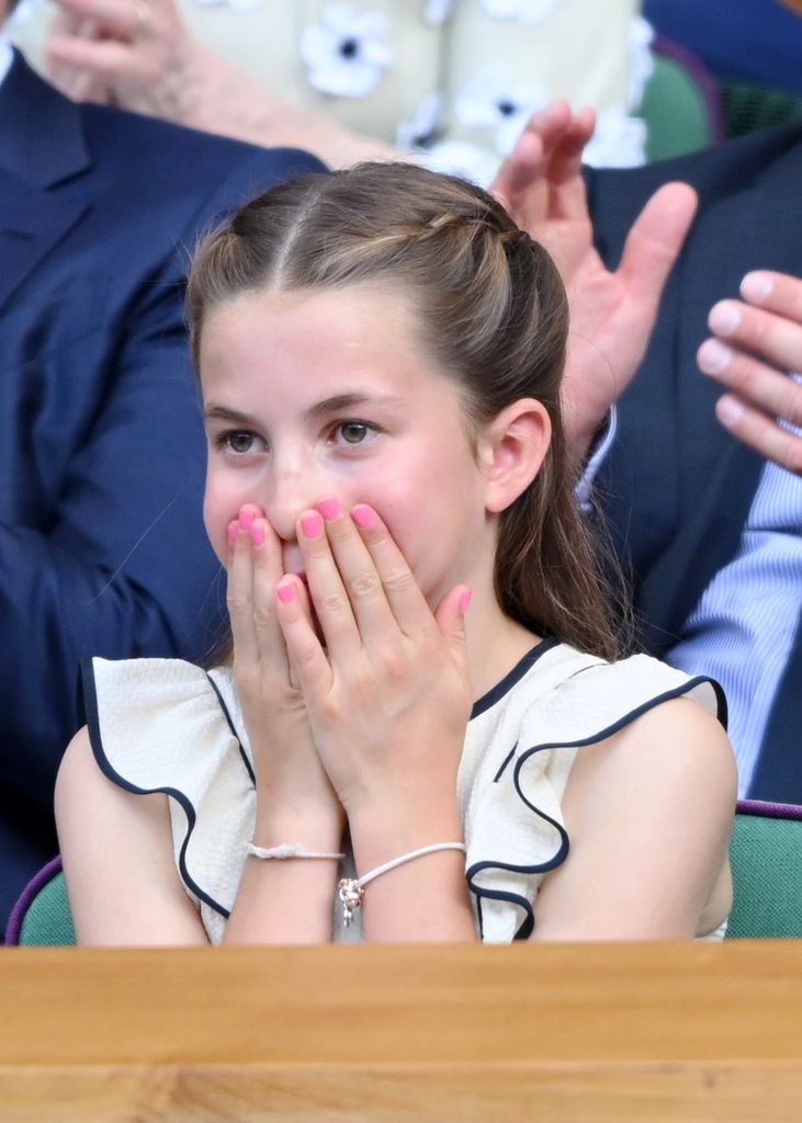 Charlotte also sported pink nails, too!