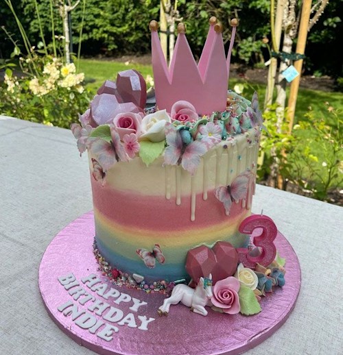 Joe Wicks treats daughter Indie to unbelievable rainbow birthday cake ...