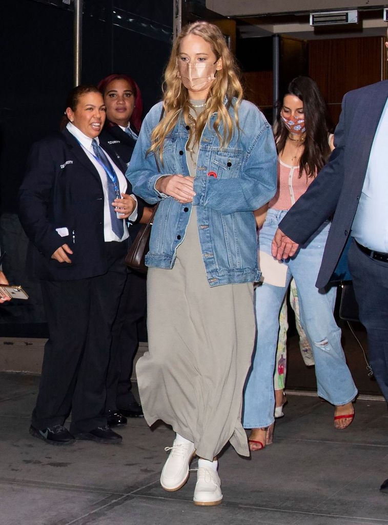 Jennifer Lawrence attended 'NYC Still Rising After 20 Years: A Comedy Celebration' which hosted a number of prominent comedians A pregnant Jennifer Lawrence enjoys the night off at Madison Square Gardens, New York, USA - 12 Sep 2021