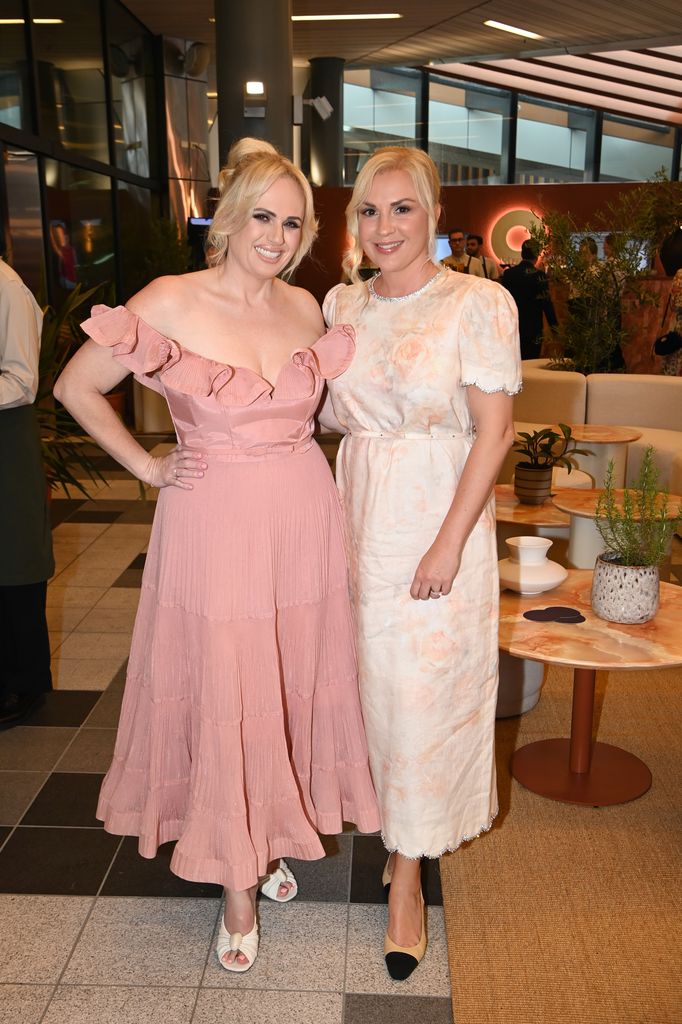 Rebel Wilson (L) and wife Ramona Agruma attend the "Set in Style" dinner during day one at the 2025 Australian Open