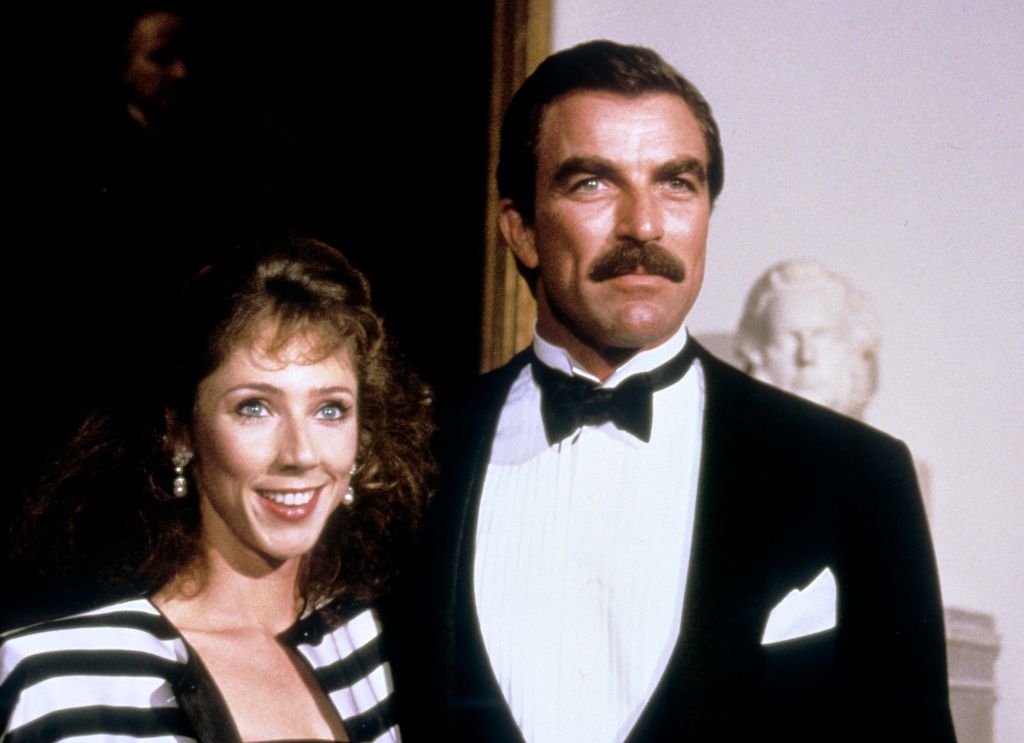 WASHINGTON DC, UNITED STATES - NOVEMBER 09: Actor Tom Selleck and his partner Jillie Mack arrive at the White House arrive for a gala dinner with the Prince and Princess of Wale on November 09, 1985 in Washington DC, United States. (Photo by Anwar Hussein/Getty Images)