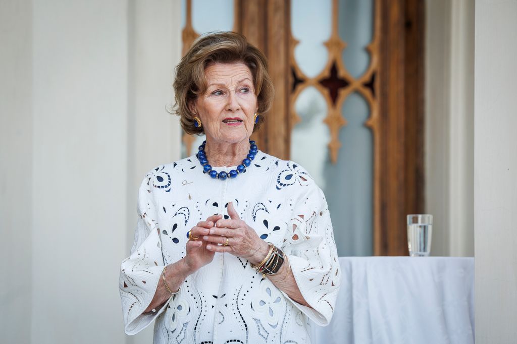 Queen Sonja was admitted to hospital