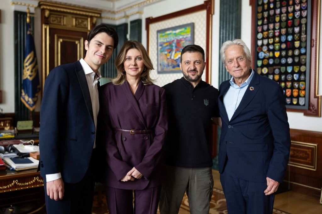 Michael Douglas and Dylan Douglas with Ukrainian President Volodymyr Zelensky and First Lady Olena Zelenska