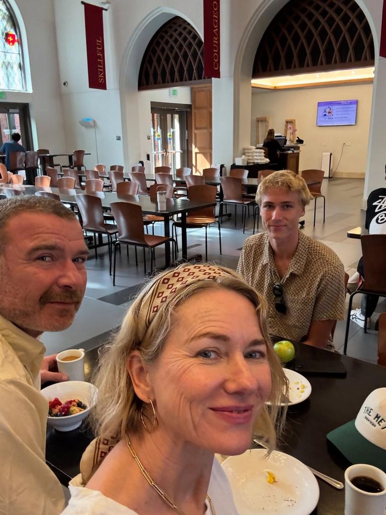 naomi watts liev schreiber sasha college