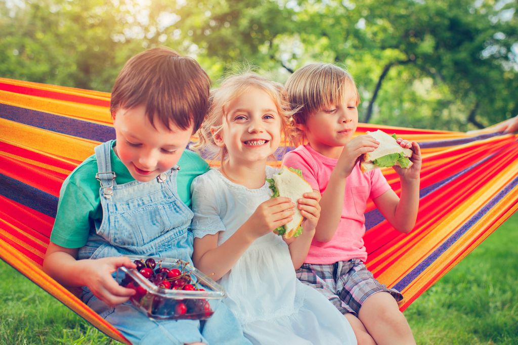 Children make happy summer memories