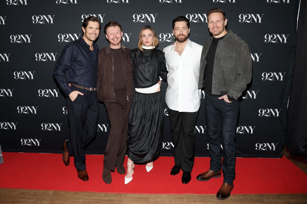 Sam Heughan se dit « épuisé » alors qu'il parle de la fin « émotionnelle » d'Outlander 2 Les acteurs sont ensemble depuis plus d'une décennie