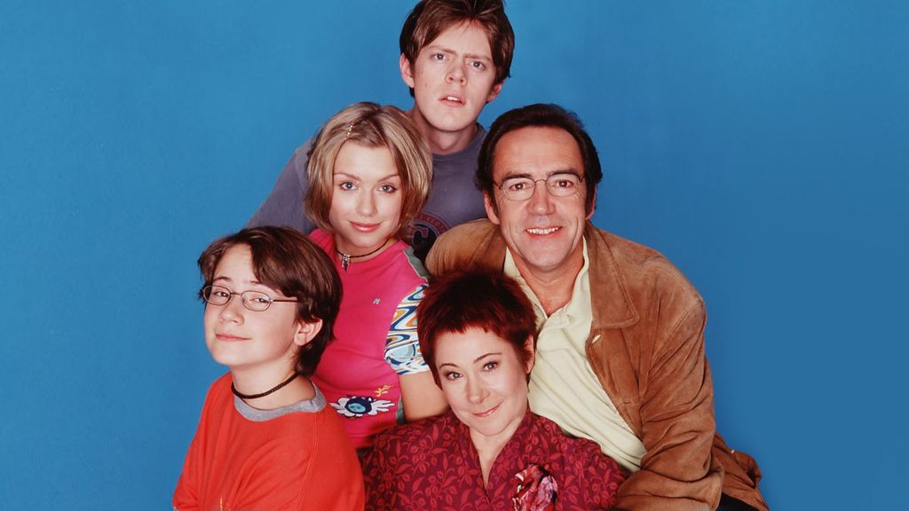 Robert Lindsay,  Zoe Wanamaker, Kris Marshall, Daniela Denby-Ashe and Gabriel Thomson in My Family