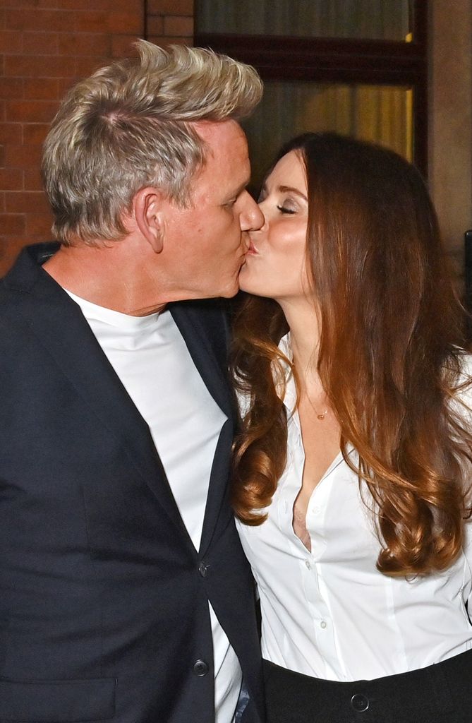 Gordon Ramsay kisses wife Tana Ramsay