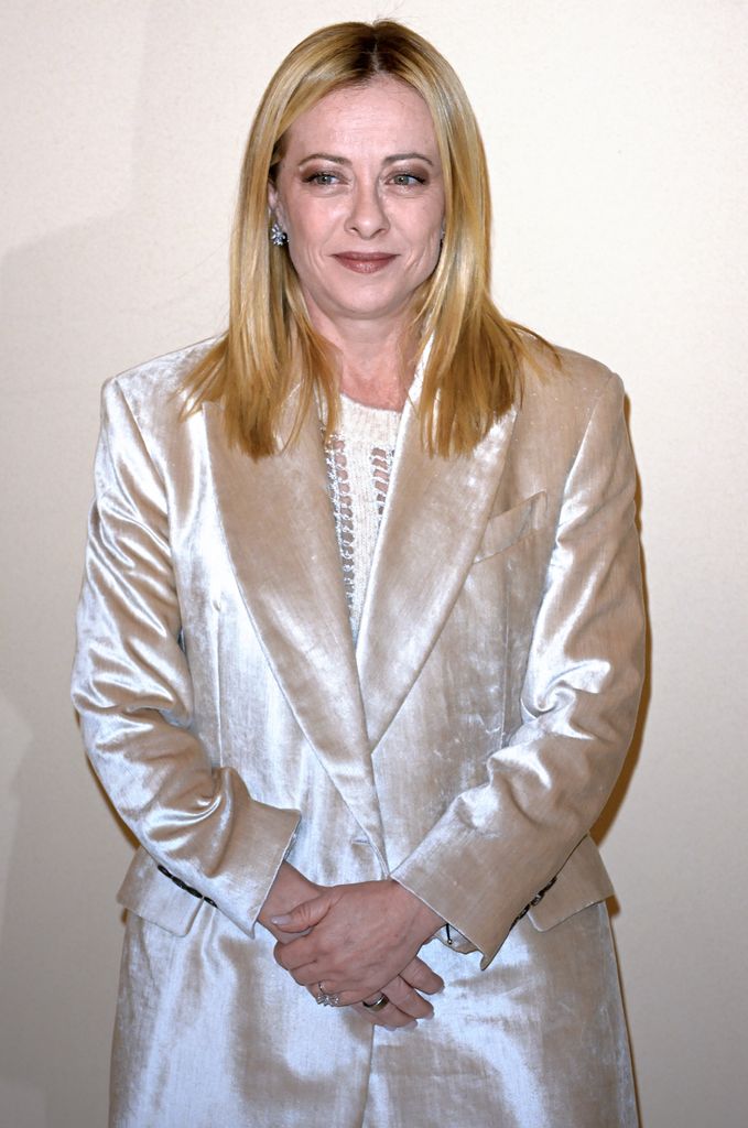 giorgia meloni white jacket