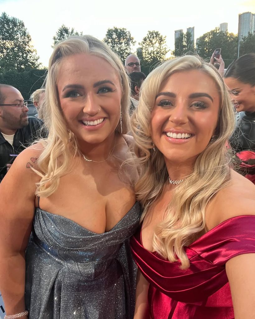 Izzi and Ellie Warner