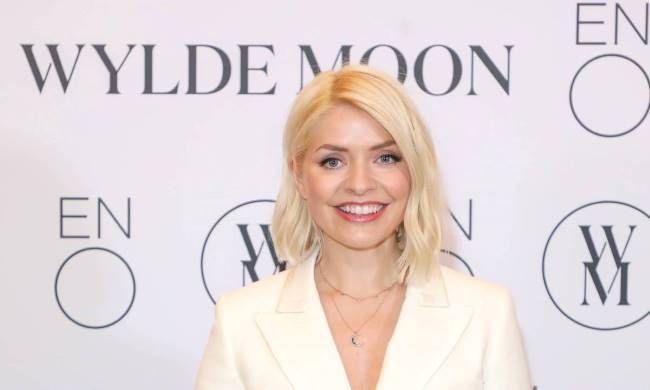 holly willoughby white suit