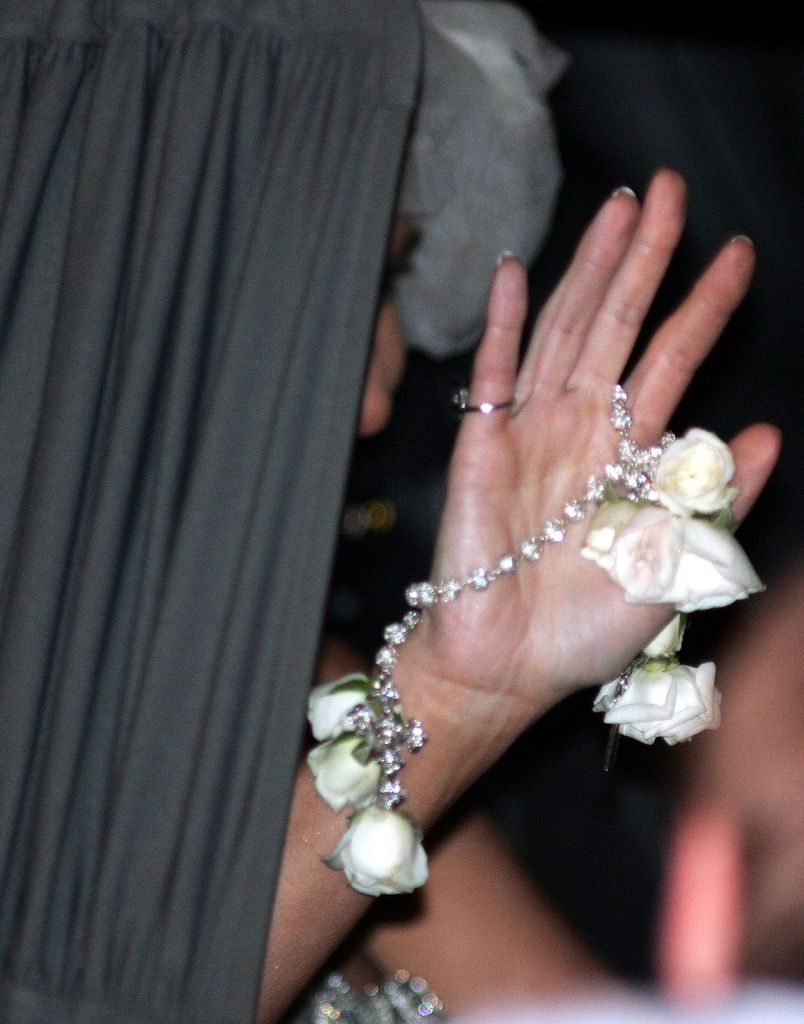 melania trump rosary beads at donald wedding