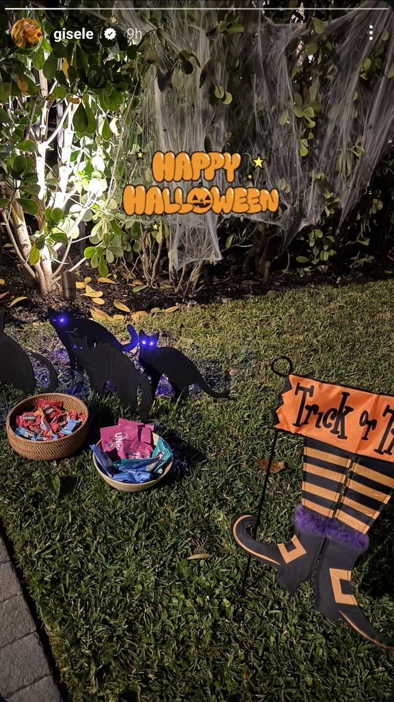 Gisele is celebrating Halloween with her family