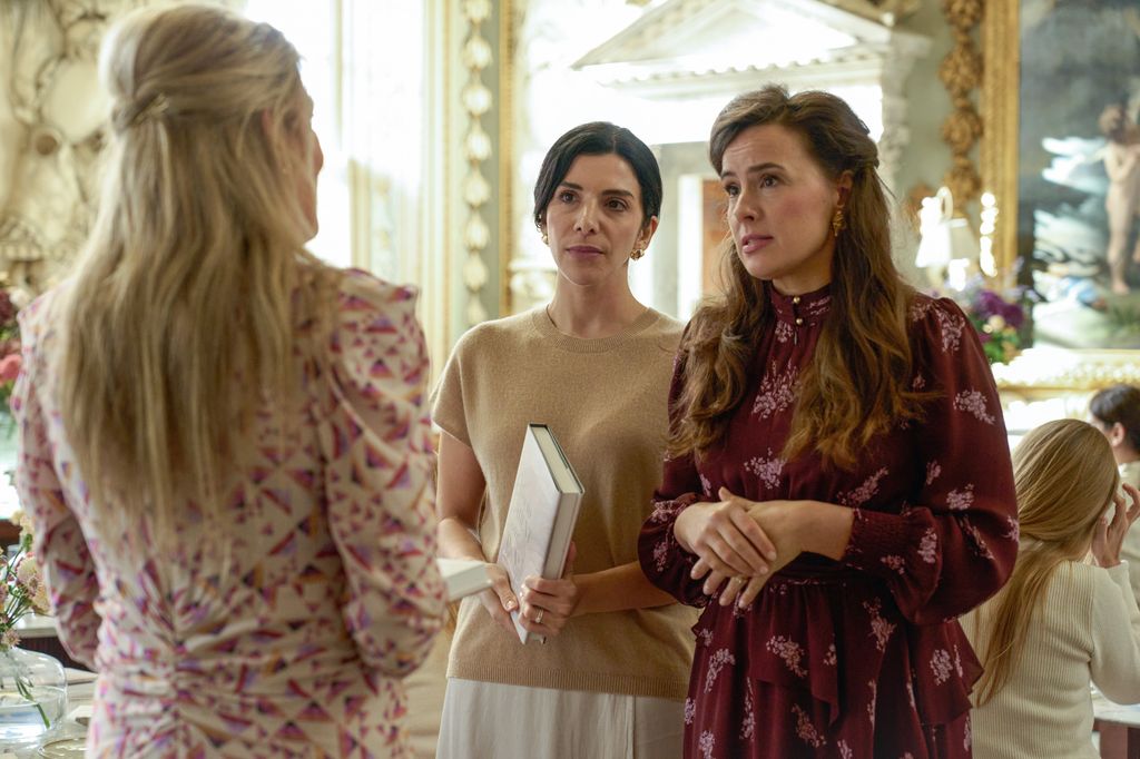 Sophie's character Frances is a "cutrain twitching gossip"