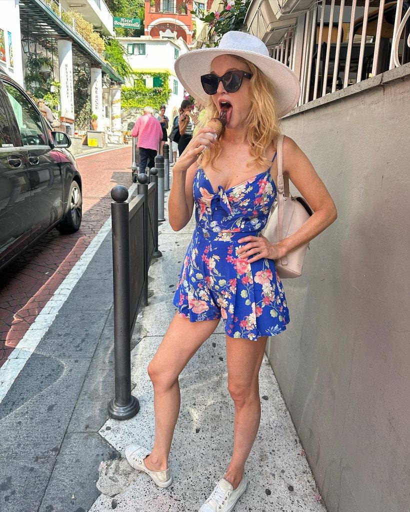 heather graham eating ice cream in blue playsuit 