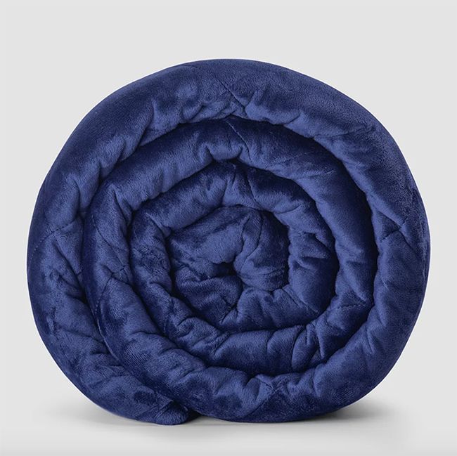 Kuddly weighted blanket