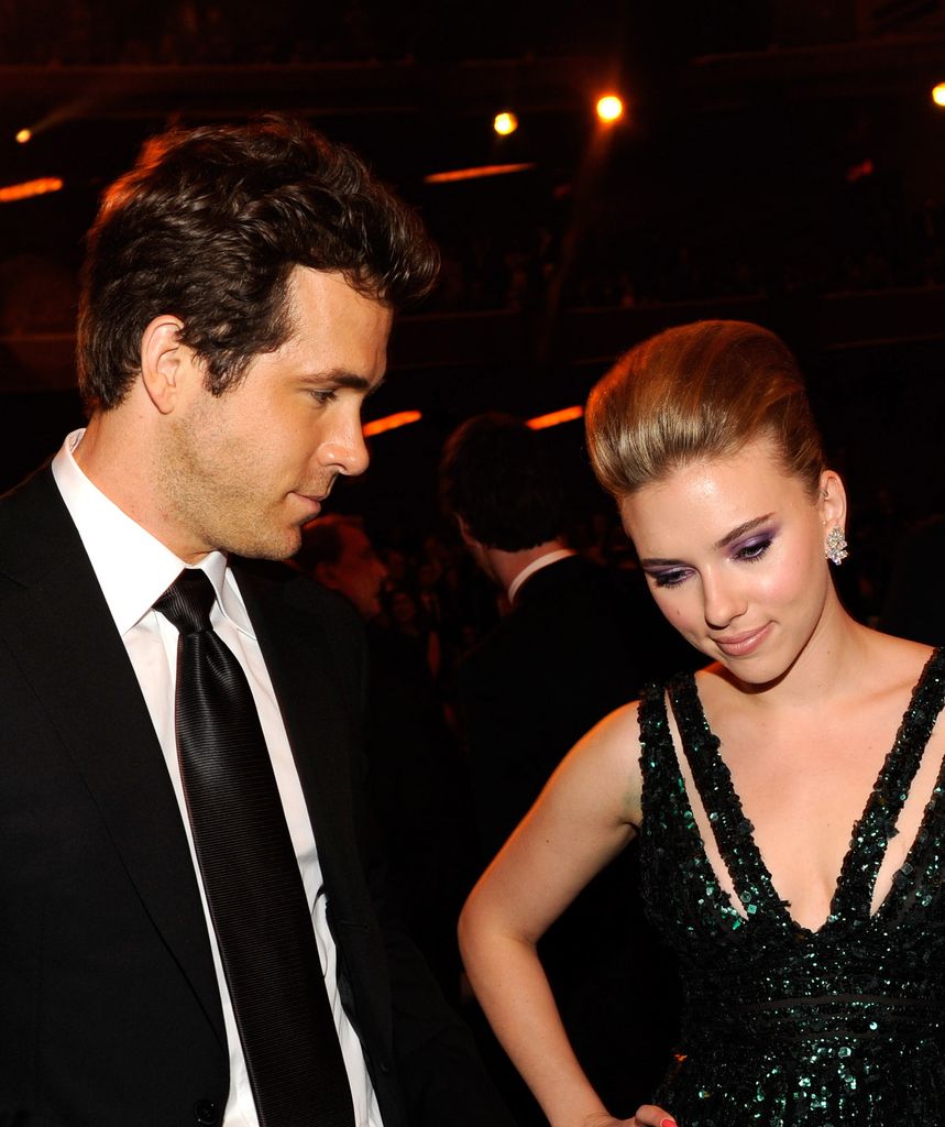 Ryan Reynolds and Scarlett Johansson in 2010