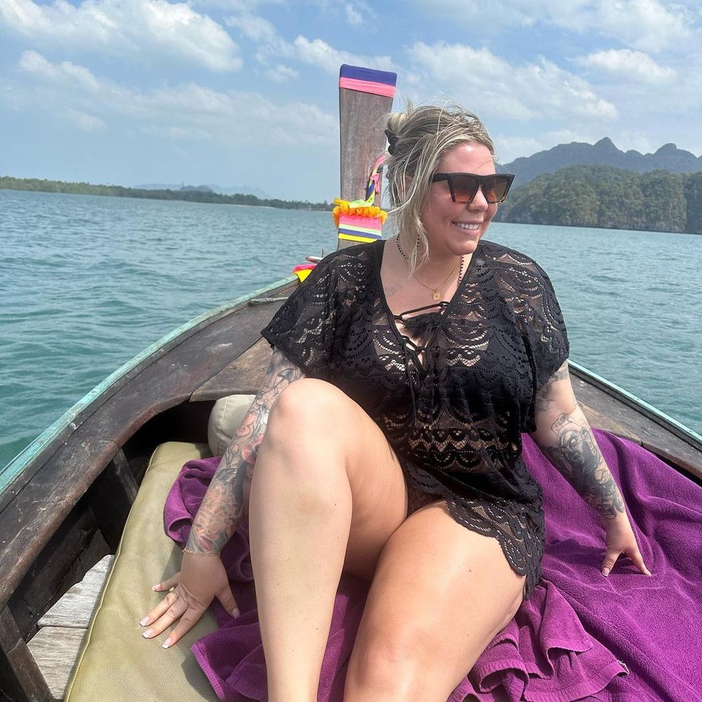 Kailyn Lowry sat on a boat in Thailand
