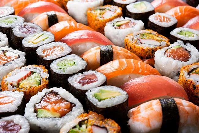 holly willoughby loves sushi