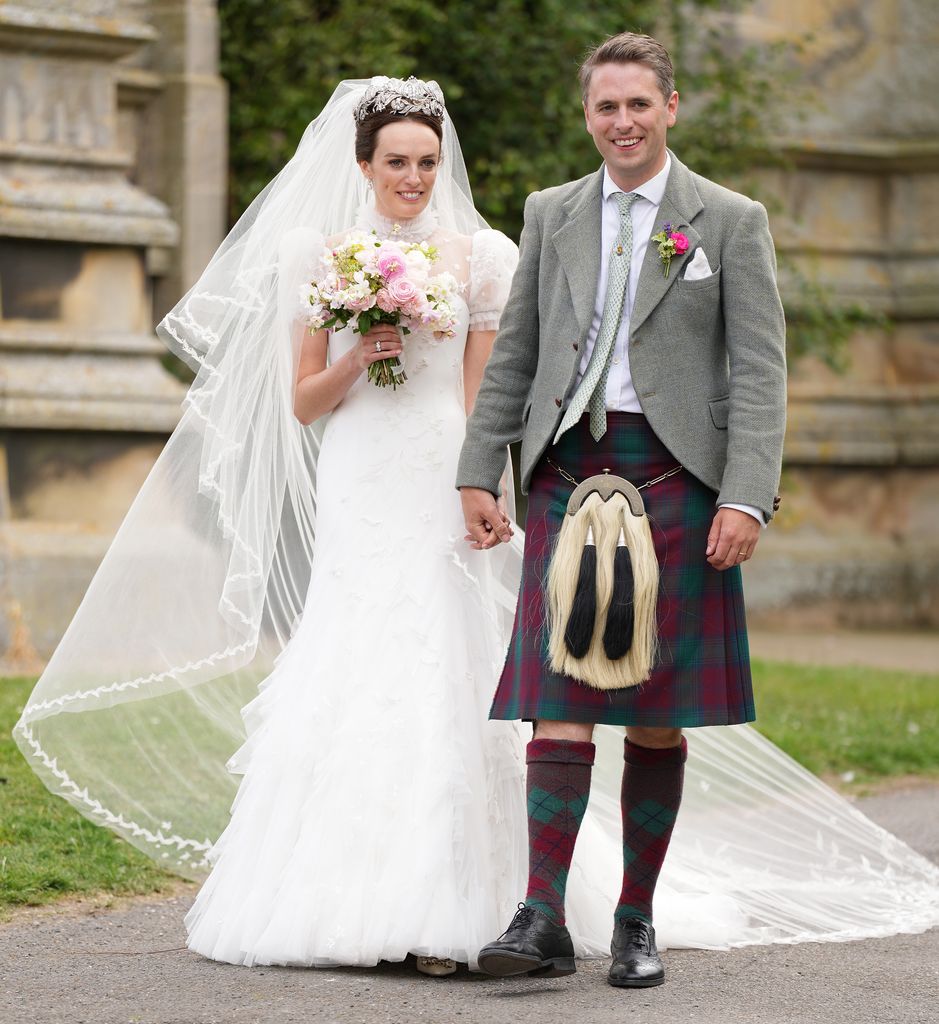 Le mariage de William James Lindesay-Bethune, vicomte de Garnock, avec Lady Violet Manners