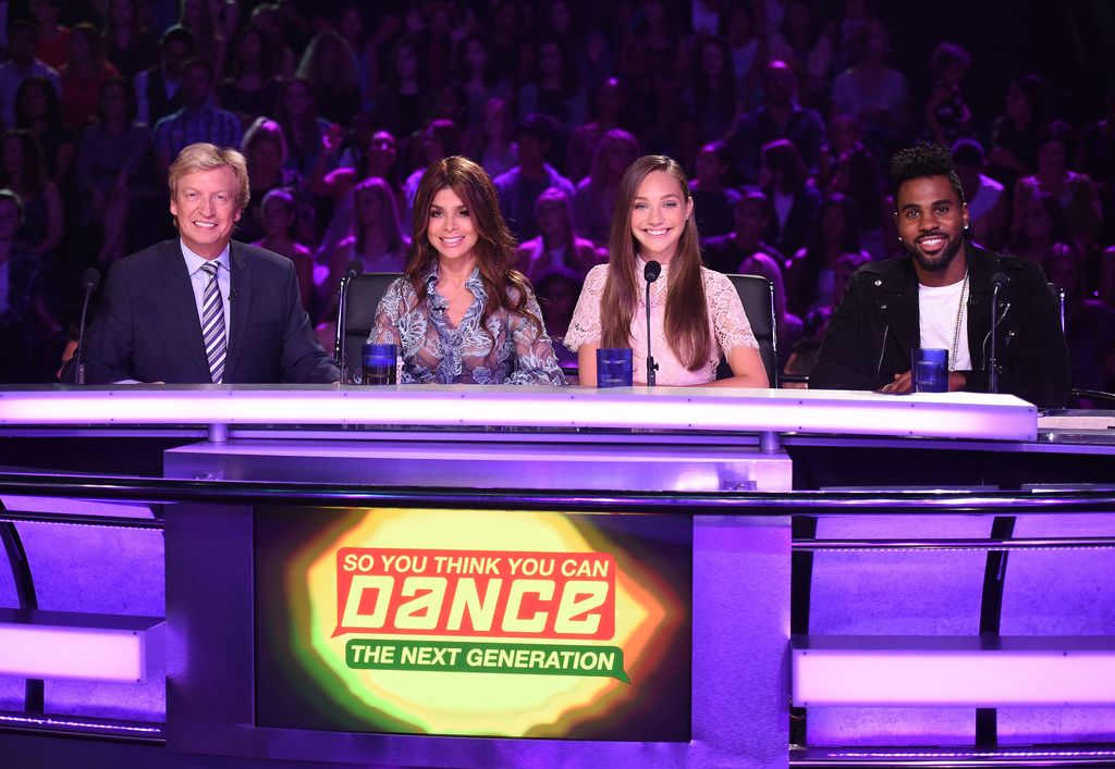 Nigel and Paula with Maddie Ziegler and Jason Derulo judging SYTYCD in 2015