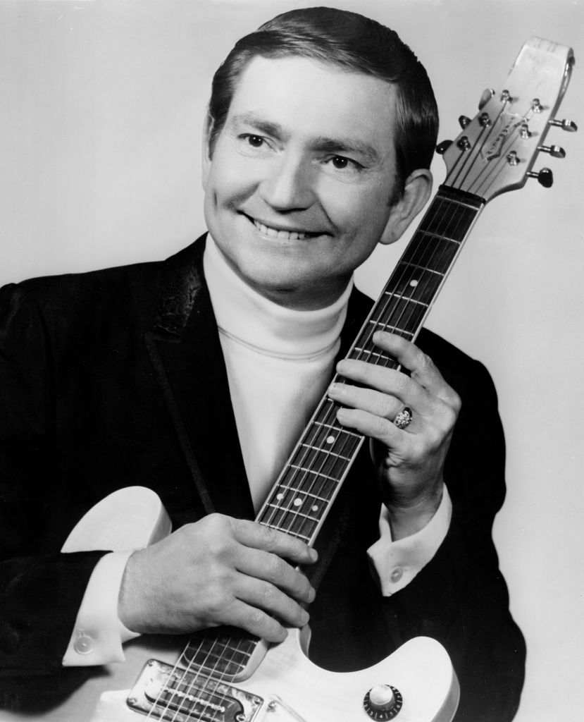 Willie in 1967 is unrecognizable guitar, black and white, short hair no beard