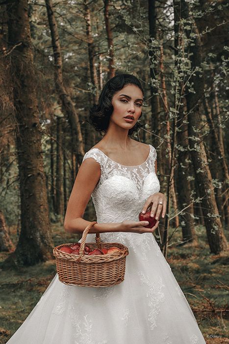 Disney Snow White wedding dress
