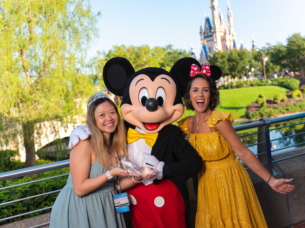 Strictly's Manrara dazzles in daring gold dress for TV exciting