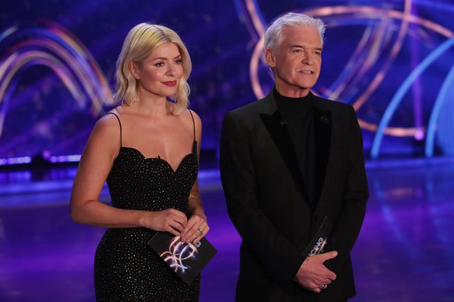 holly willoughby phillip schofield dancing on ice