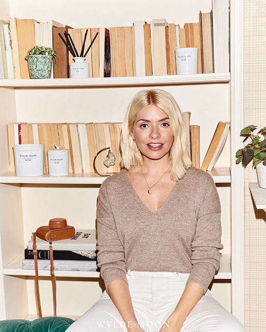 holly willoughby wearing v neck cashmere jumper to promote wylde moon