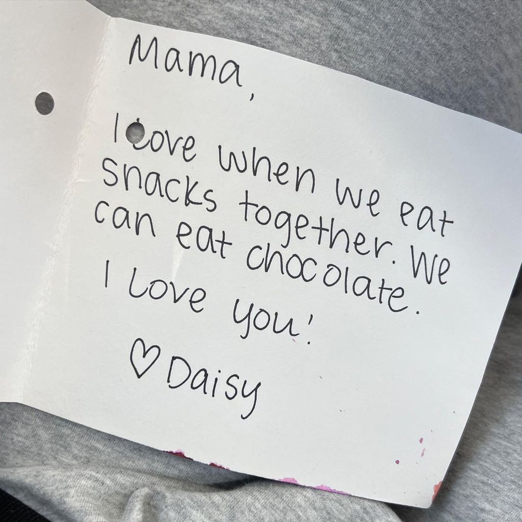 Katy Perry was delighted to receive this card from her daughter