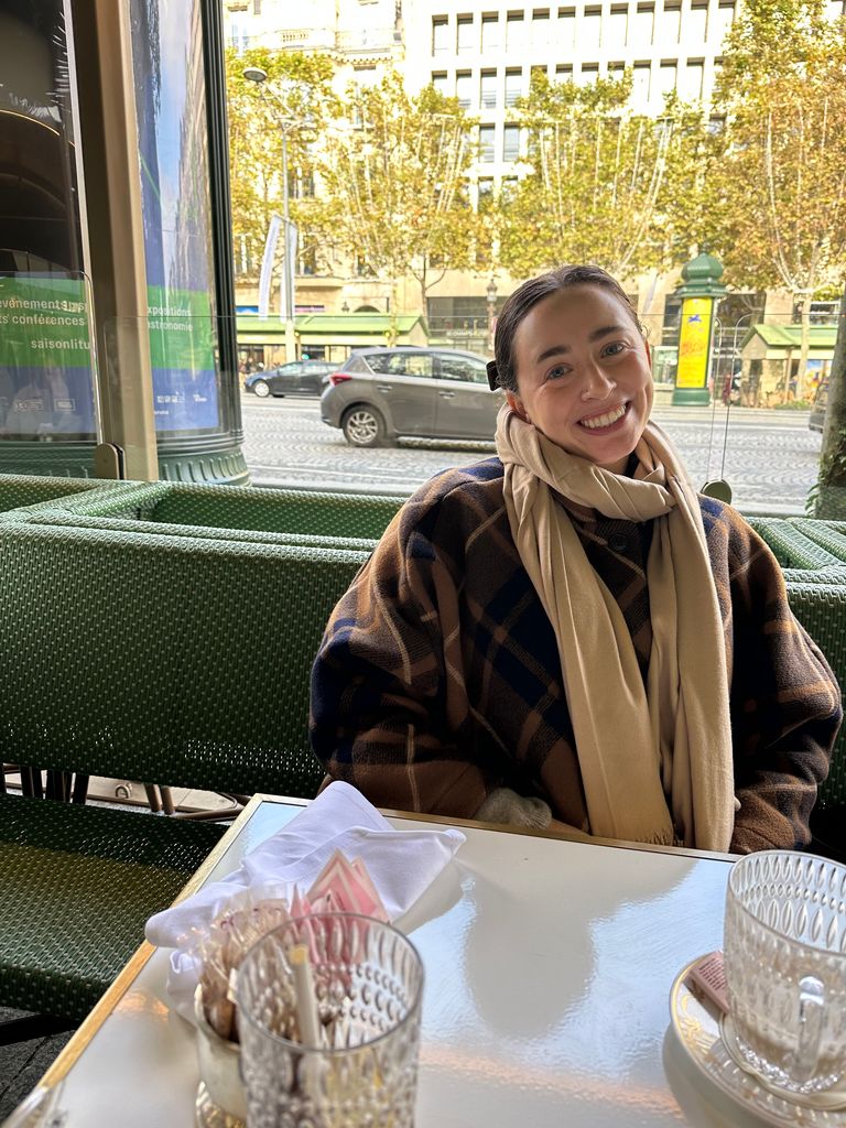 Tess's slick back bun with a bow