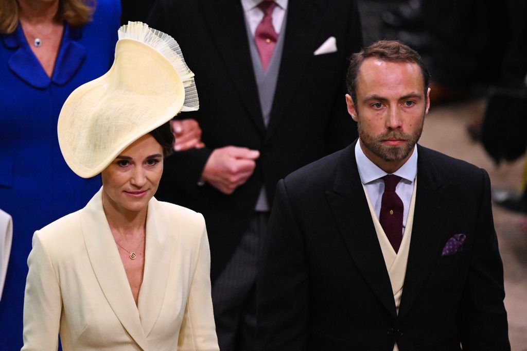 Pippa and James Middleton walking in Westminster Abbey