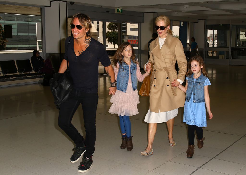 Keith Urban leaves wife Nicole Kidman as he arrives in Sydney with his ...