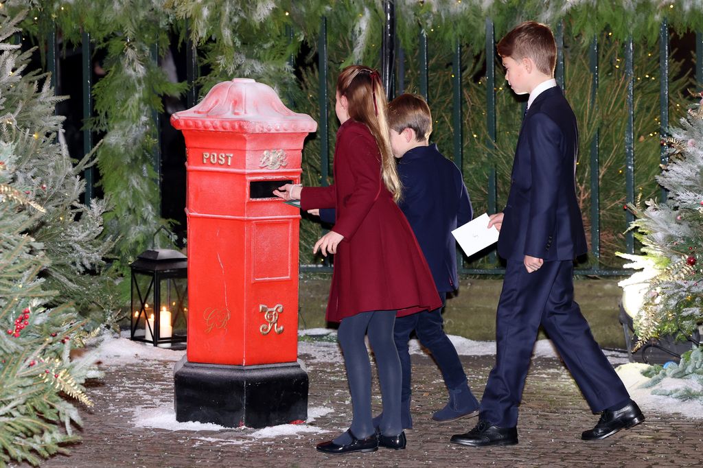 George, Charlotte and Louis post Xmas card