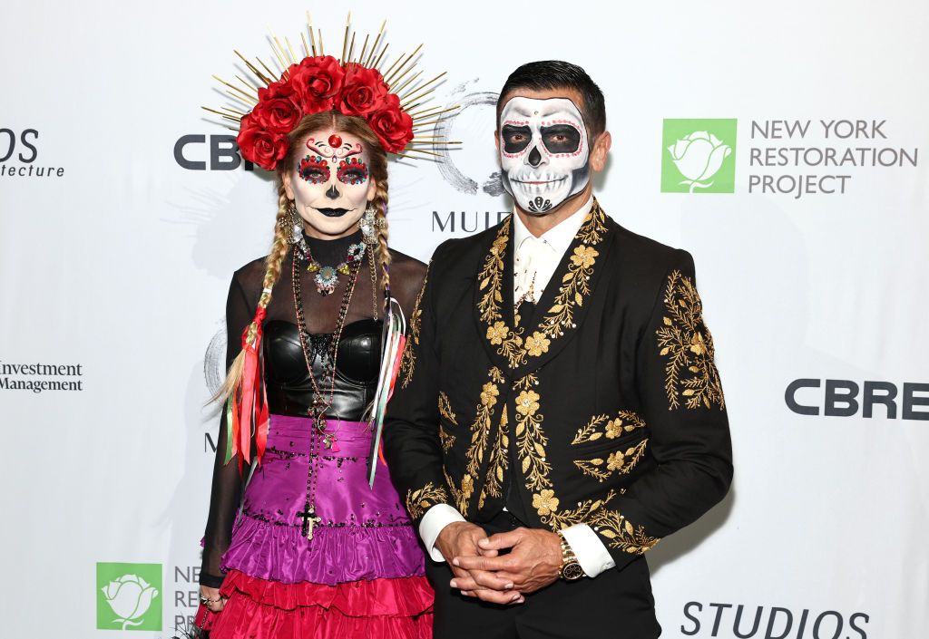 Dead Couple Halloween Costumes