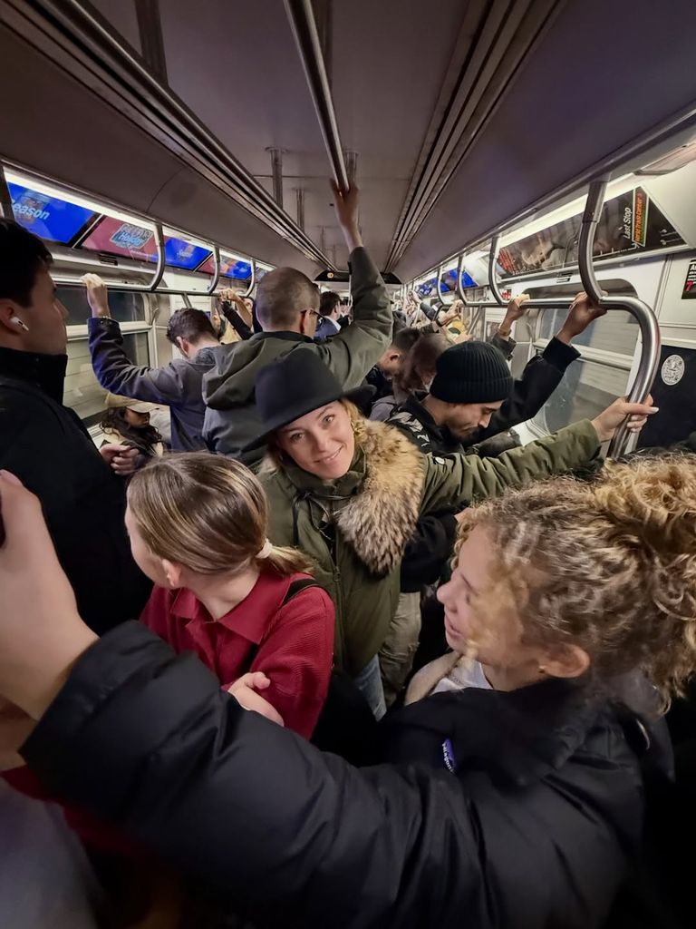 Elizabeth rode the subway in NYC