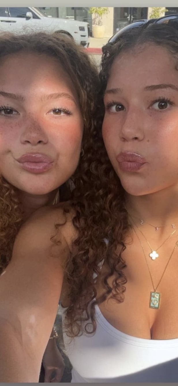 Isabella and Sophia Strahan pout for photo