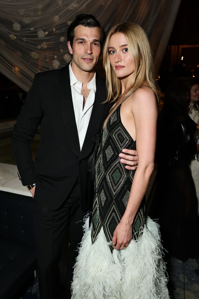 Paul Anthony Kelly et Sarah Pidgeon sont les protagonistes de la série