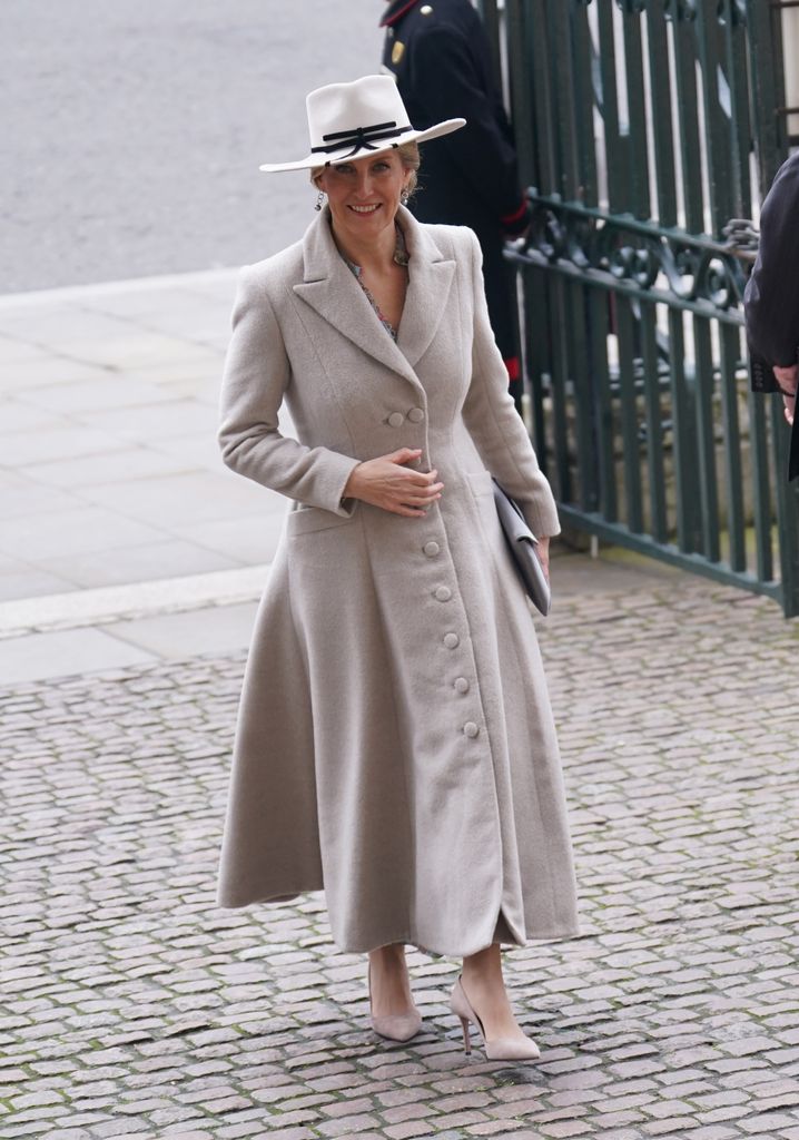 The Duchess of Edinburgh wearing grey coat at Commonwealth service