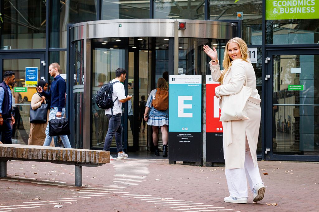 Princess Catharina-Amalia starts at the University of Amsterdam