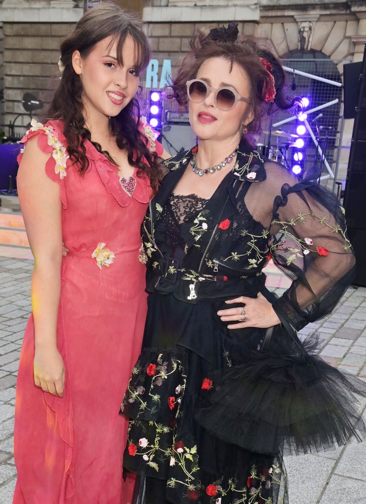 Nell Burton et Helena Bonham Carter assistent à l'aperçu de l'exposition d'été de l'Académie royale 2025 