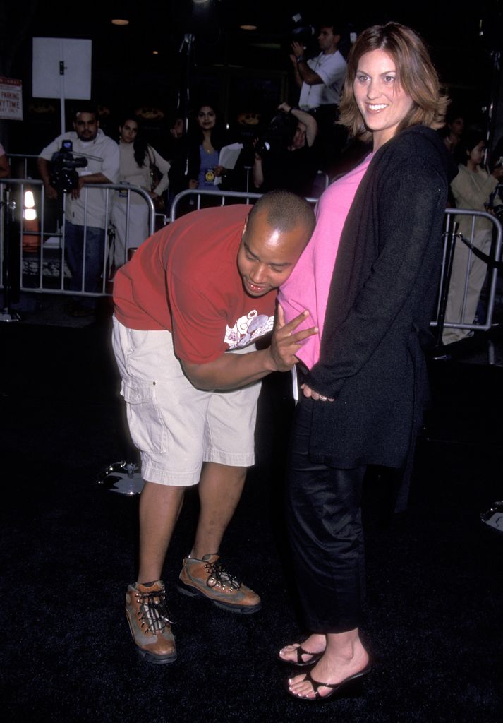 Donald Faison et Lisa Askey lors de la première d'Evolution au Mann National Theatre 