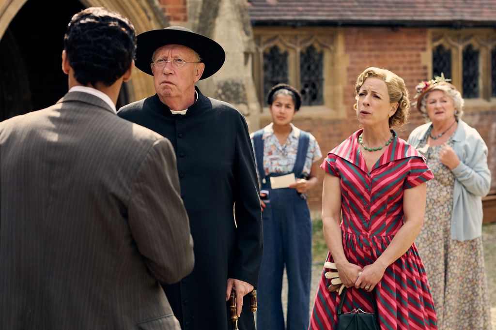 Peter James (JAKE FAIRBROTHER), Father Brown (MARK WILLIAMS), Brenda Palmer (RUBY-MAY MARTINWOOD), Mrs Isabel Sullivan (CLAUDIE BLAKLEY), Mrs McCarthy (SORCHA CUSACK)