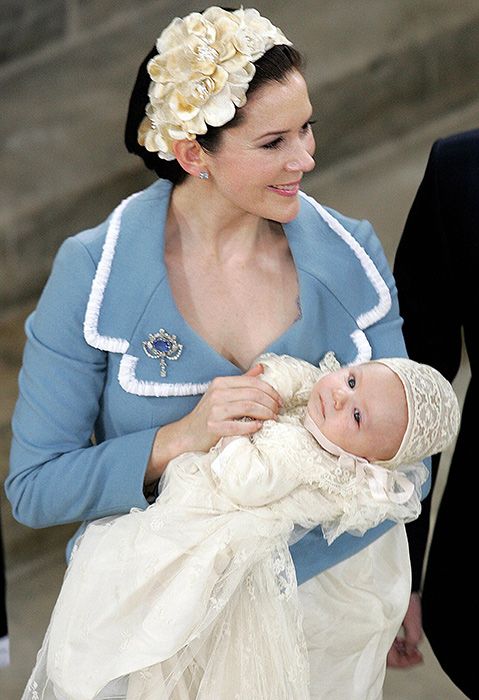 Beautiful autumn royal babies: Prince Charles, Lady Louise Windsor ...
