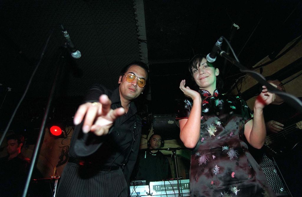 Omc In Concert At The Borderline, London, Britain - 1997, Omc - Pauly Fuemana (Photo by Brian Rasic/Getty Images)