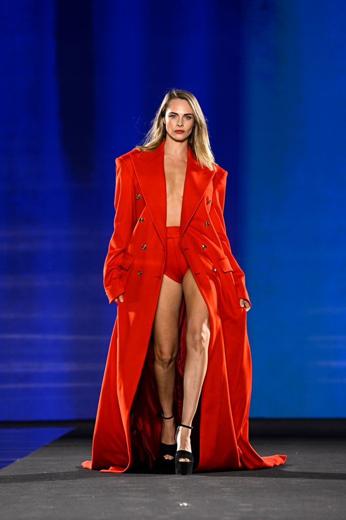 Cara Delevingne walks the runway during "Le DÃ©filÃ© L'OrÃ©al Paris â Walk Your Worth" Womenswear Spring-Summer 2025 show as part of Paris Fashion Week on September 23, 2024 in Paris, France. (Photo by Kristy Sparow/Getty Images for L'OrÃ©al Paris)